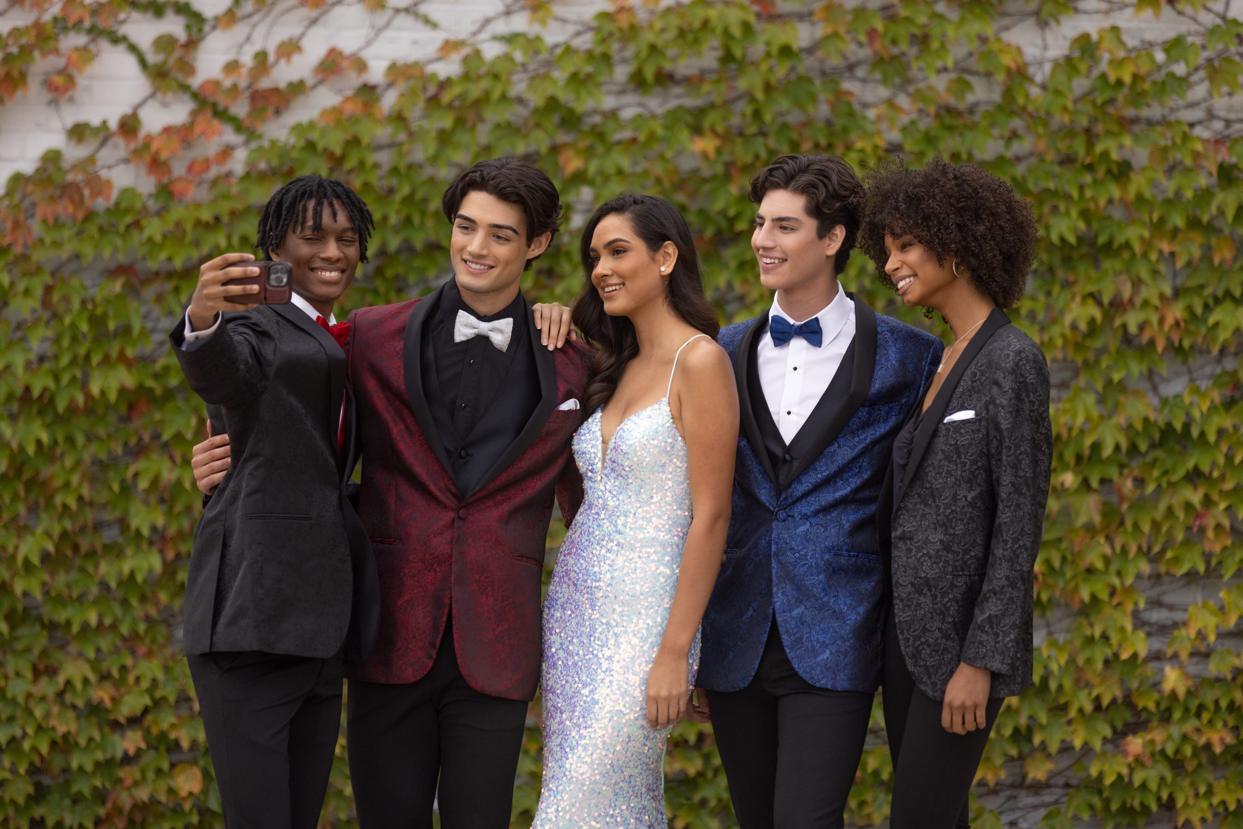 prom_paisley_group_horizontal-22